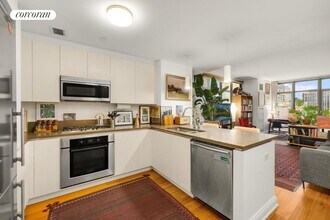 57 Reade St in New York, NY - Building Photo - Building Photo