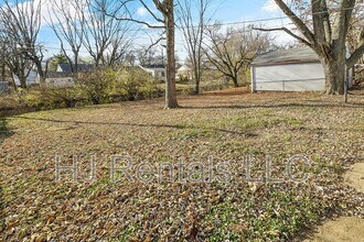 1175 St Matthew Dr in Florissant, MO - Building Photo - Building Photo