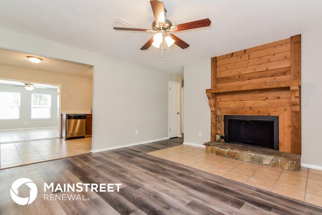 706 Holly Terrace in Brandon, FL - Building Photo - Building Photo