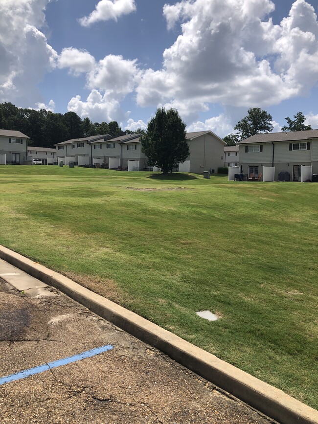 1802 Jackson Ave W in Oxford, MS - Building Photo - Building Photo