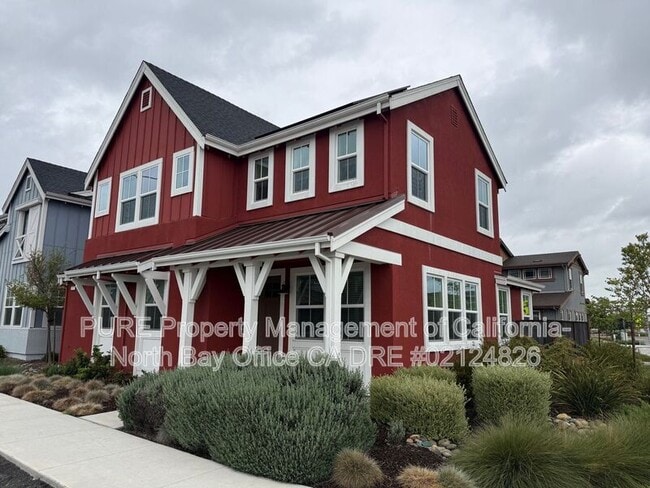 1823 Pico St in Petaluma, CA - Building Photo - Building Photo