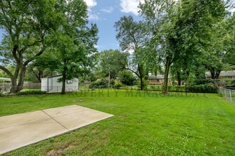 211 E Meadowlark Rd in Derby, KS - Building Photo - Building Photo