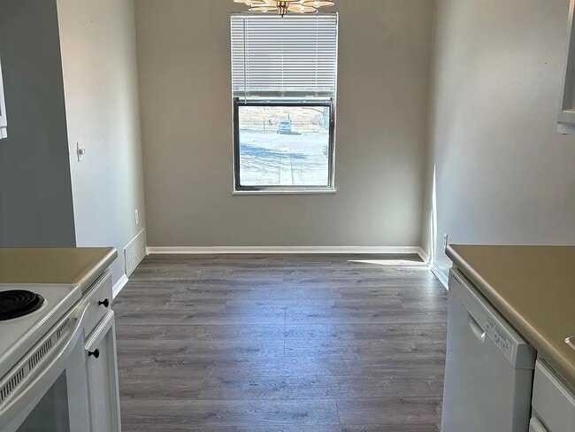 property at 7665 E Eastman Ave