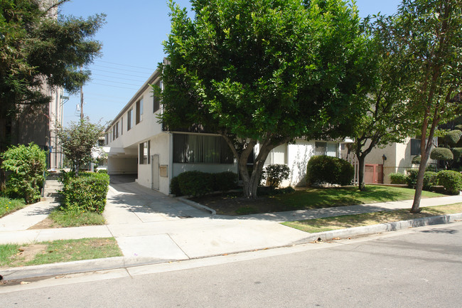 451 Ivy St in Glendale, CA - Foto de edificio - Building Photo