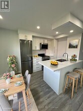 15 Walmer Rd in Toronto, ON - Building Photo - Building Photo