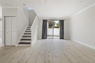 15141 SW 49th St in Davie, FL - Building Photo - Building Photo