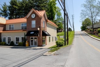 Burrough's Place in Morgantown, WV - Building Photo - Building Photo