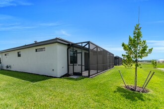 19553 Hinkley Dr in Estero, FL - Building Photo - Building Photo