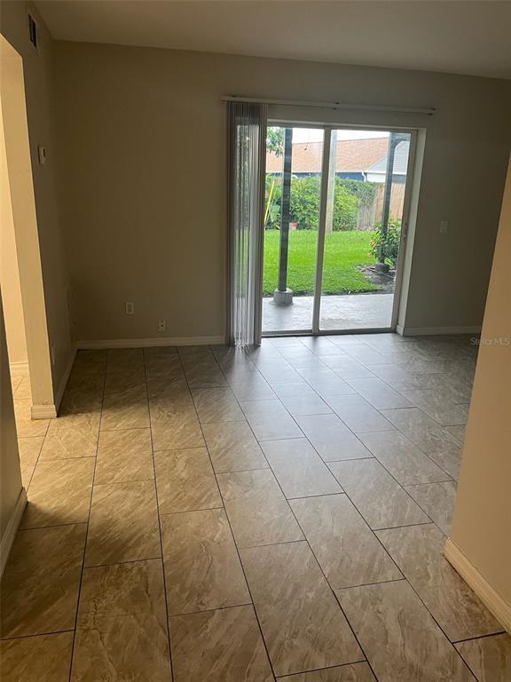 5885 Dahlia Dr in Orlando, FL - Foto de edificio - Building Photo