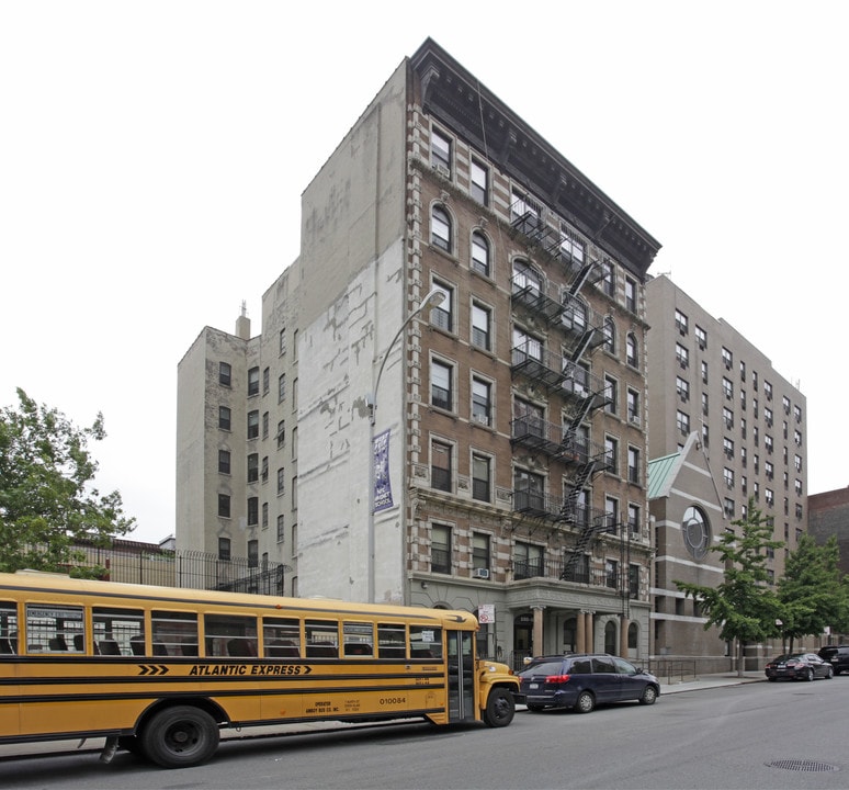 133-135 W 104th St in New York, NY - Foto de edificio