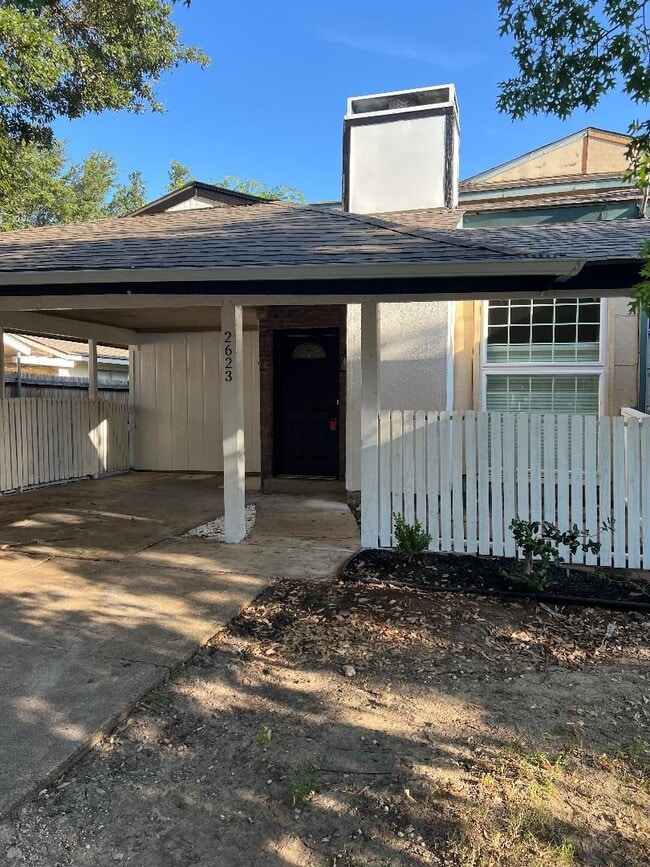 2623 San Sabastian Cir in Grand Prairie, TX - Building Photo - Building Photo