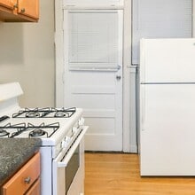 2008 W Foster Ave, Unit 1 in Chicago, IL - Building Photo - Building Photo