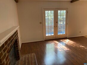 1390 Earlysville Forest Dr in Earlysville, VA - Building Photo - Building Photo