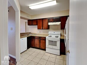 12500 Sandpiper Dr in Houston, TX - Foto de edificio - Building Photo