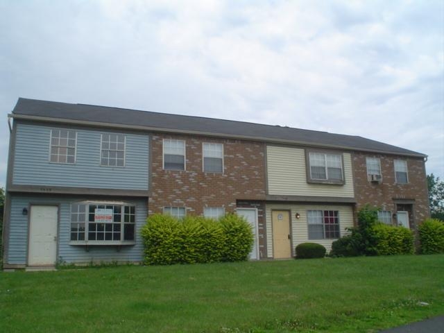 7409-7415 Golden Springs Dr in Columbus, OH - Building Photo