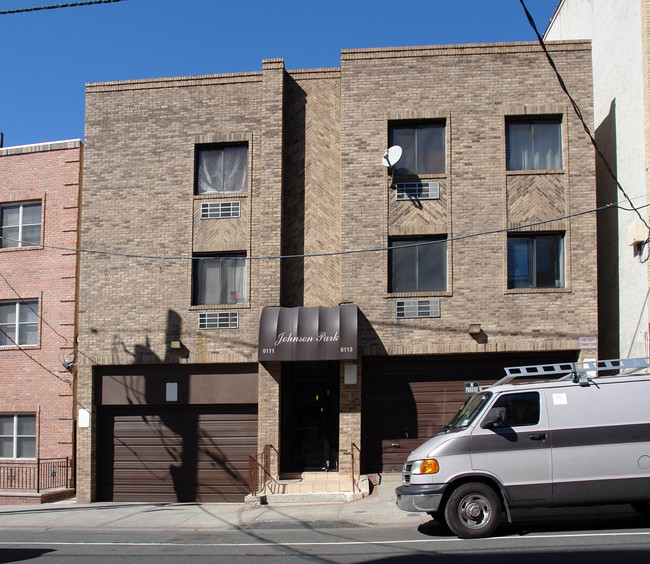 6111 Park Ave in West New York, NJ - Building Photo - Building Photo