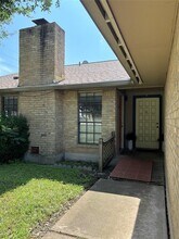 11905 Oak Knoll Dr in Austin, TX - Building Photo - Building Photo