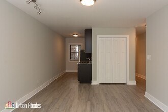 1424 N Dearborn St, Unit A06C in Chicago, IL - Foto de edificio - Building Photo