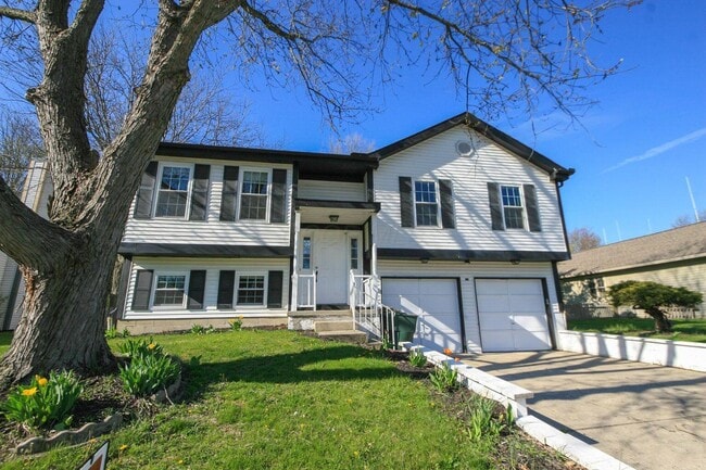 1080 Arapaho Ave in Worthington, OH - Building Photo - Building Photo