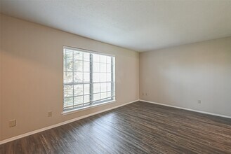 2711 Quarry Hill Rd in Sugar Land, TX - Building Photo - Building Photo