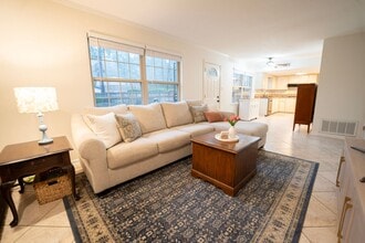 808 Birchwood Rd in Savannah, GA - Building Photo - Building Photo