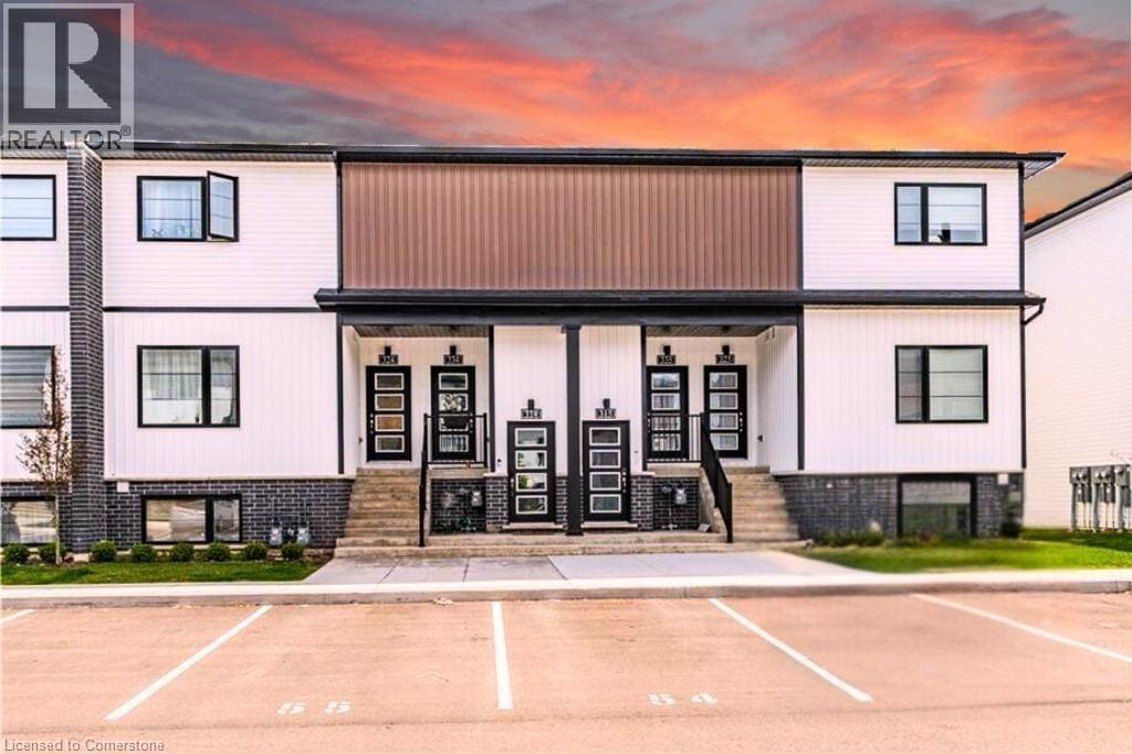 4263 Fourth Ave in Niagara Falls, ON - Building Photo