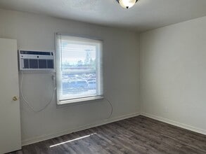 601 N Bartlett St in Medford, OR - Building Photo - Building Photo
