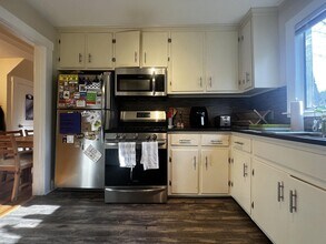 24 Ridgemont St, Unit 1 in Boston, MA - Foto de edificio - Building Photo