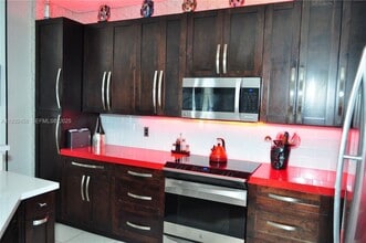 4849 NW 108th Path in Doral, FL - Building Photo - Building Photo