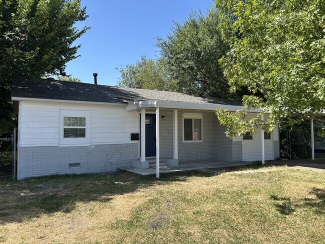 4420 SE 40th St in Del City, OK - Foto de edificio - Building Photo