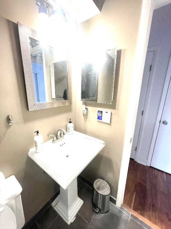 property at 2600 Cleinview Ave