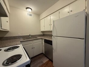 5004 Live Oak St in Dallas, TX - Building Photo - Building Photo