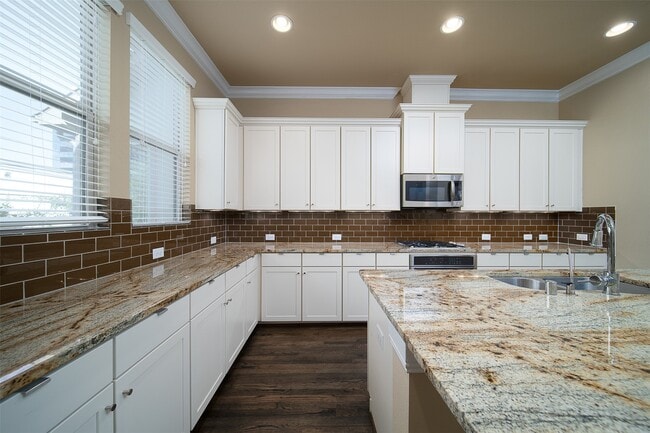 1231 Creekside Acres Ct