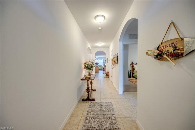 2301 SW 38th Terrace in Cape Coral, FL - Building Photo - Building Photo