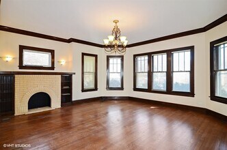 5651 W Goodman St-Unit -1 in Chicago, IL - Building Photo - Building Photo
