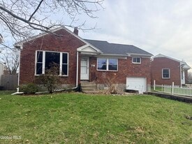 786 New Scotland Ave in Albany, NY - Building Photo