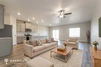 17975 E 94th Dr in Commerce City, CO - Building Photo - Building Photo