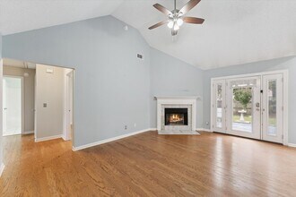 10 Ryan Dr in Richmond Hill, GA - Building Photo - Building Photo