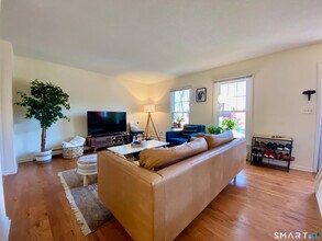 908 State St in New Haven, CT - Building Photo - Building Photo