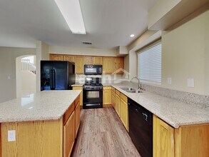 909 Hornbeak Ct in Las Vegas, NV - Building Photo - Building Photo