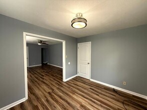 529 Waterbury Dr in Fayetteville, NC - Building Photo - Building Photo