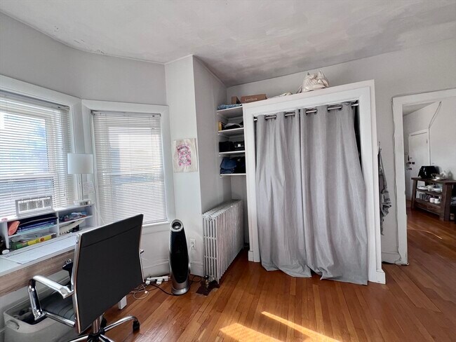 property at 3 Englewood Ave
