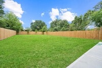 835 Paul Quinn St photo'