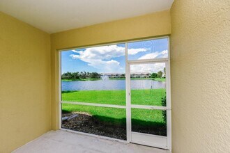 3658 Parkridge Cir in Sarasota, FL - Building Photo - Building Photo