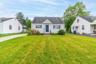 1193 Carolyn Ave in Columbus, OH - Building Photo