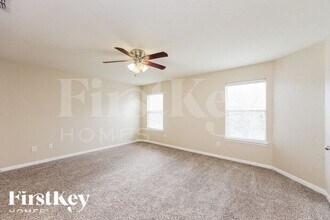 5831 Forest Canyon in San Antonio, TX - Building Photo - Building Photo