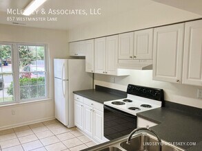 857 Westminster Ln in Virginia Beach, VA - Building Photo - Building Photo