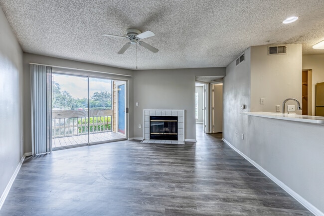 Bridgewater Luxury Rentals in St. Petersburg, FL - Foto de edificio - Interior Photo