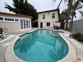 1650 S Crest Dr in Los Angeles, CA - Building Photo - Building Photo