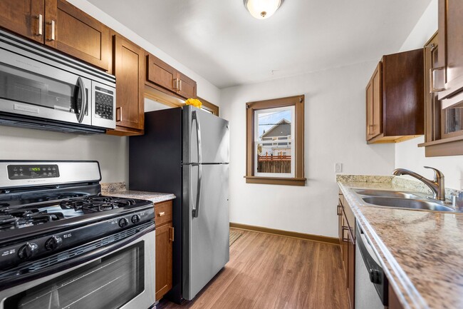 2613 University Ave in Madison, WI - Building Photo - Building Photo